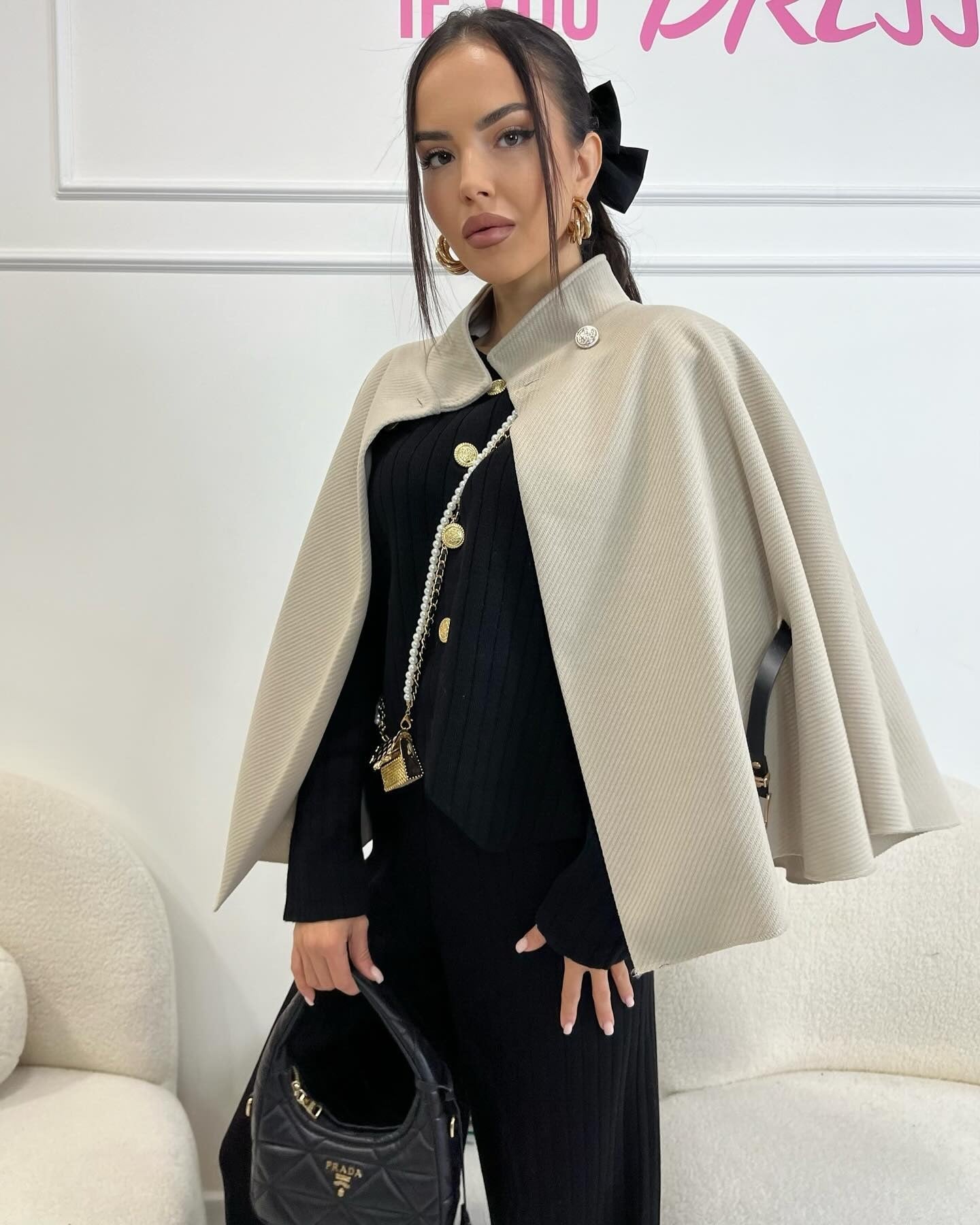 Cape Élégante à Manches Évasées avec Ceinture